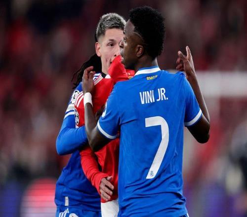 枪手夺冠激,怒网友种族,攻击福法纳,OD体育官网,OD体育直播,体育赛事直播,足球直播